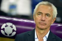 lol季中赛-汉堡队主帅怒批队员表现不佳，要求改善状态的简单介绍