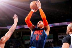 lol合区-包含柏林队队员表现出色，终结对手连胜纪录的词条