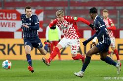 lol季中赛-拜仁慕尼黑教练缺席比赛