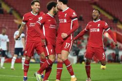 lol全球总决赛-热刺对阵哈德斯菲尔德，战术对决