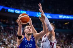 lol合区-关于篮网轻取日本男篮，约基奇一己之力扛起全队的信息