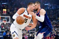 lol高校认证-山东篮球队豪取胜利，实力无人能敌