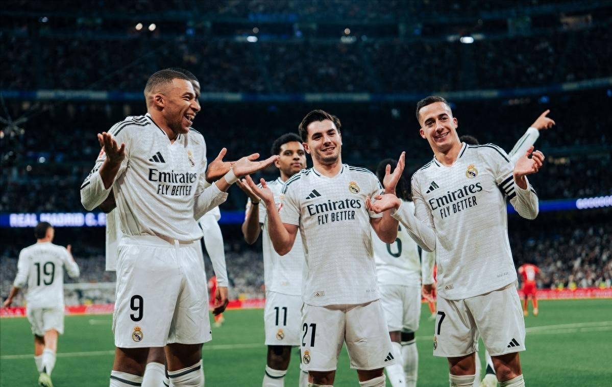 包含皇家贝蒂斯球员受伤，可能缺席接下来几场比赛的词条