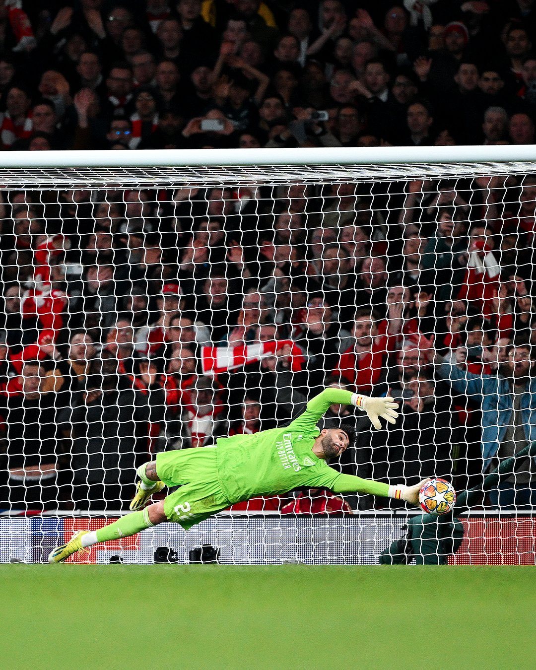 拉脱维亚队在最新比赛中大获全胜