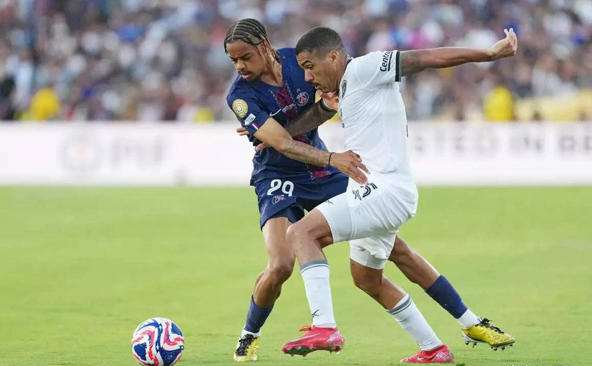 巴黎圣日耳曼遭遇失利，客场惨败