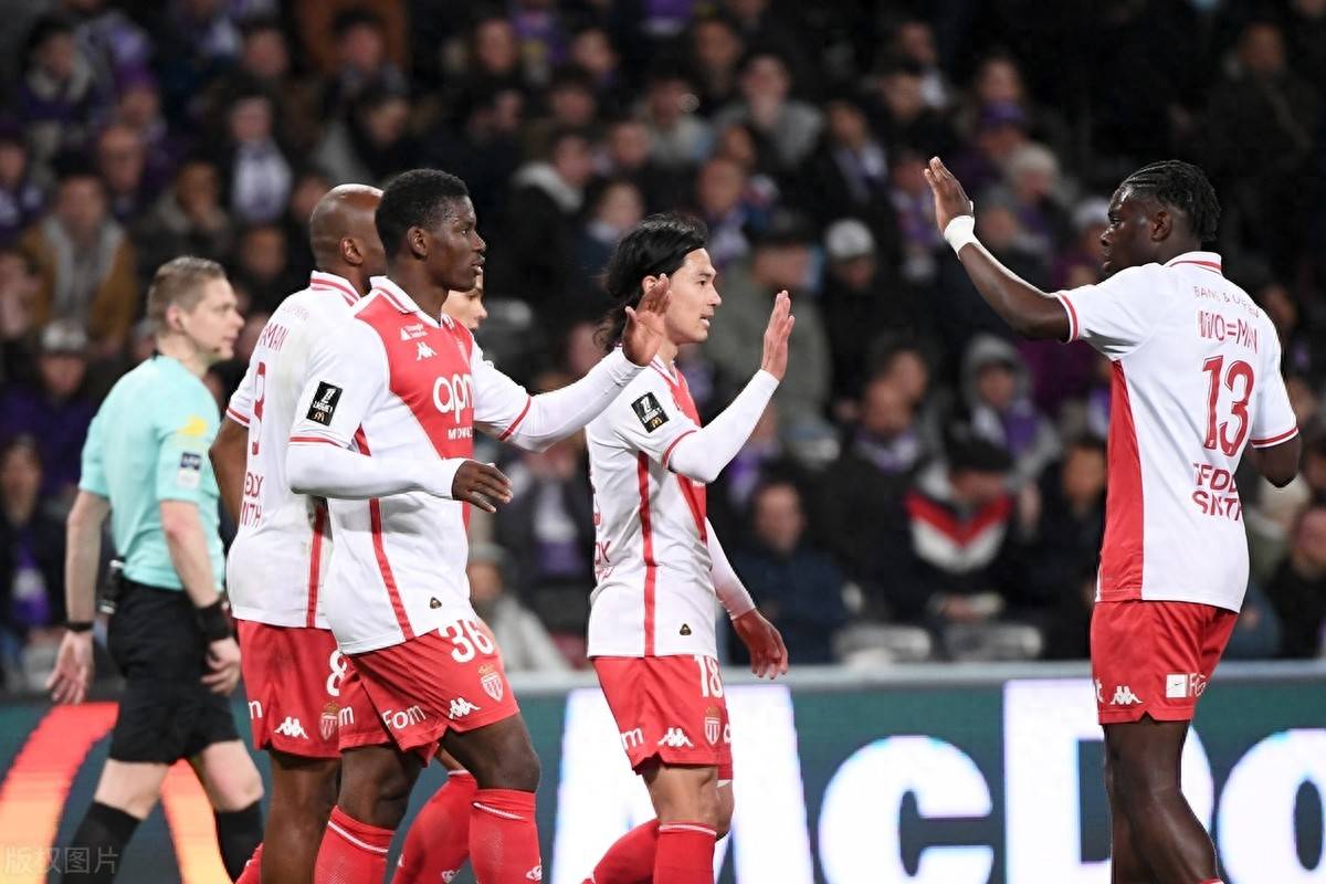 包含南特在主场迎战图卢兹，双方握手言和的词条