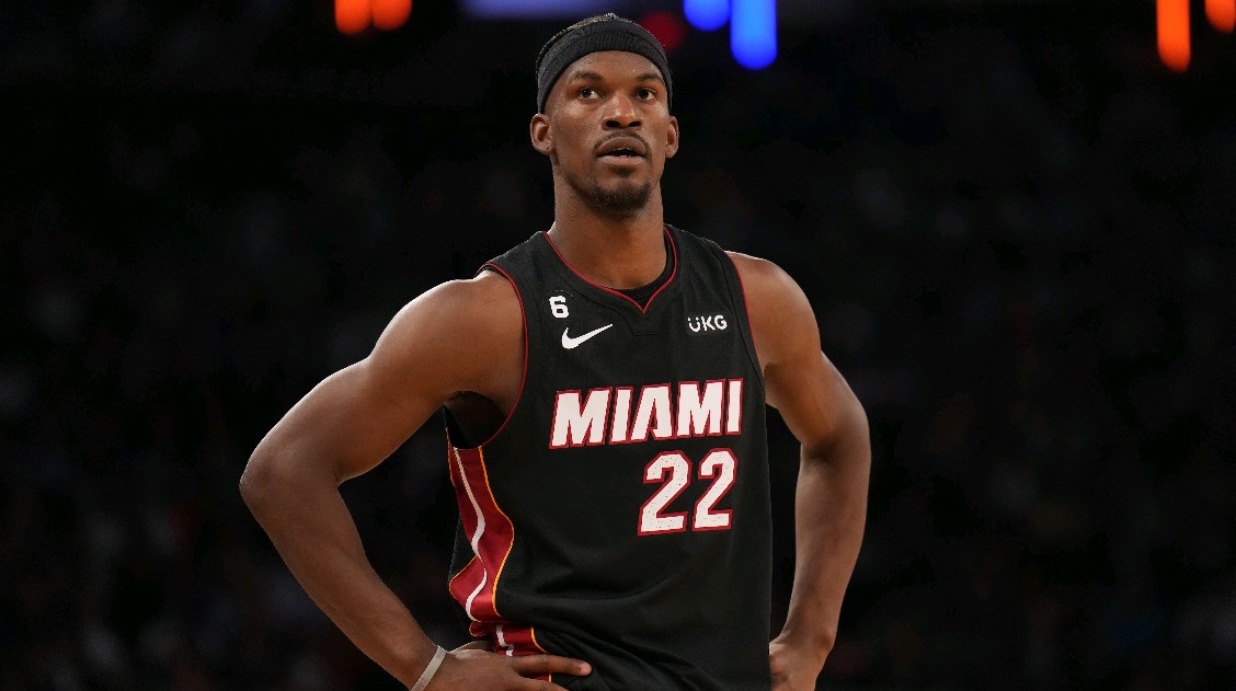 关于热火队球员表现神勇，球队士气高涨的信息