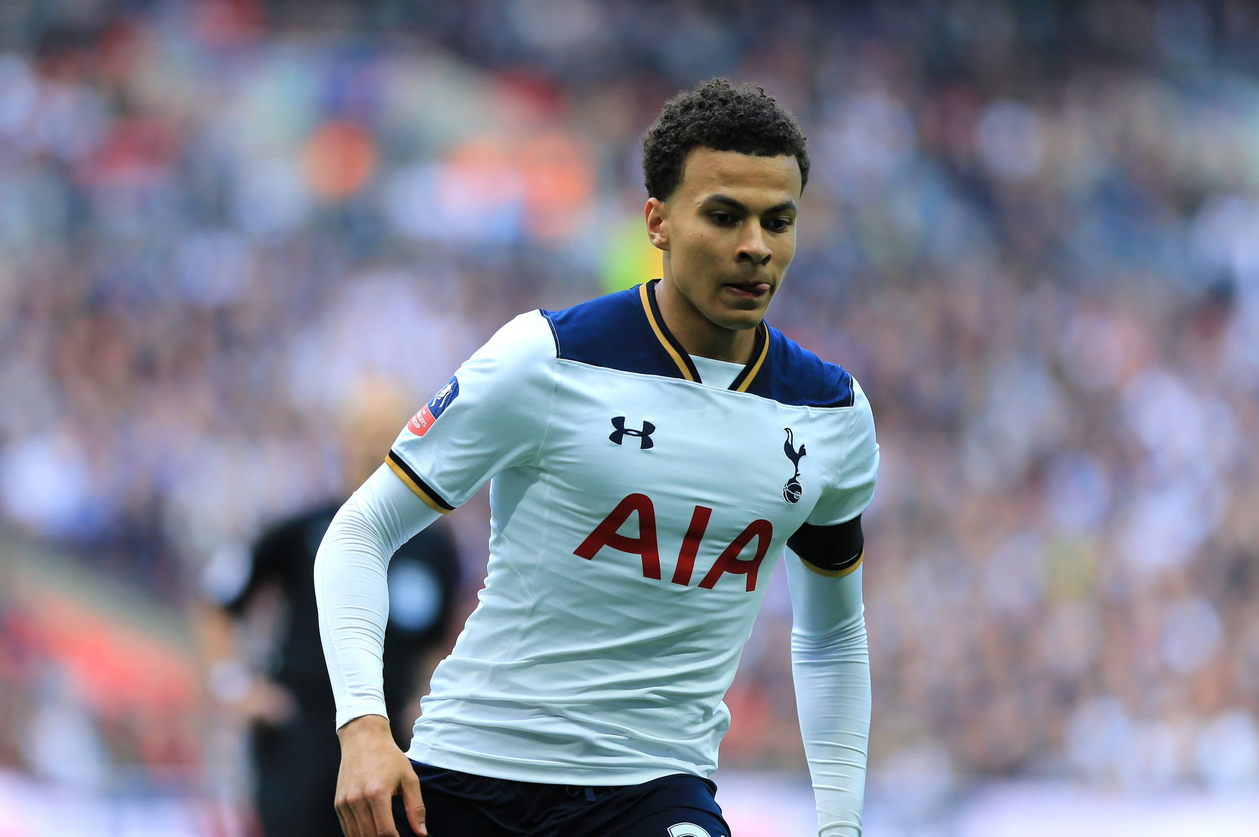 包含热刺前锋状态火热，攻击端屡创奇迹的词条