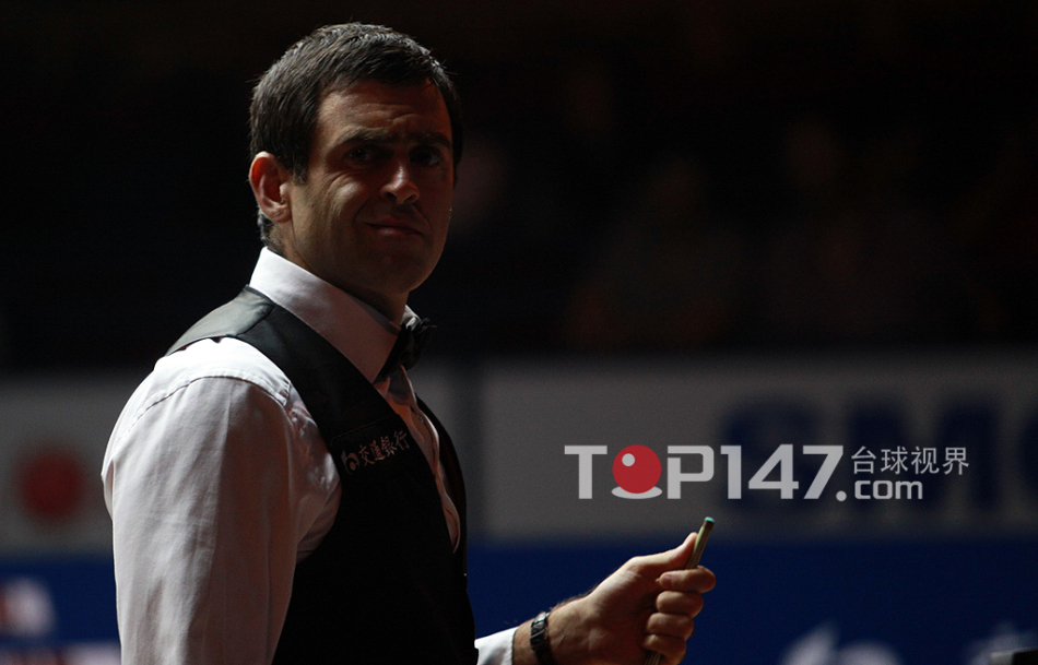 网球赛事中火箭战胜对手成功续约