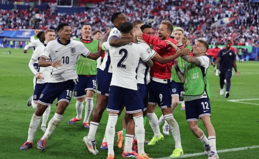 包含欧国联赛事四强争霸，球队实力均衡！的词条