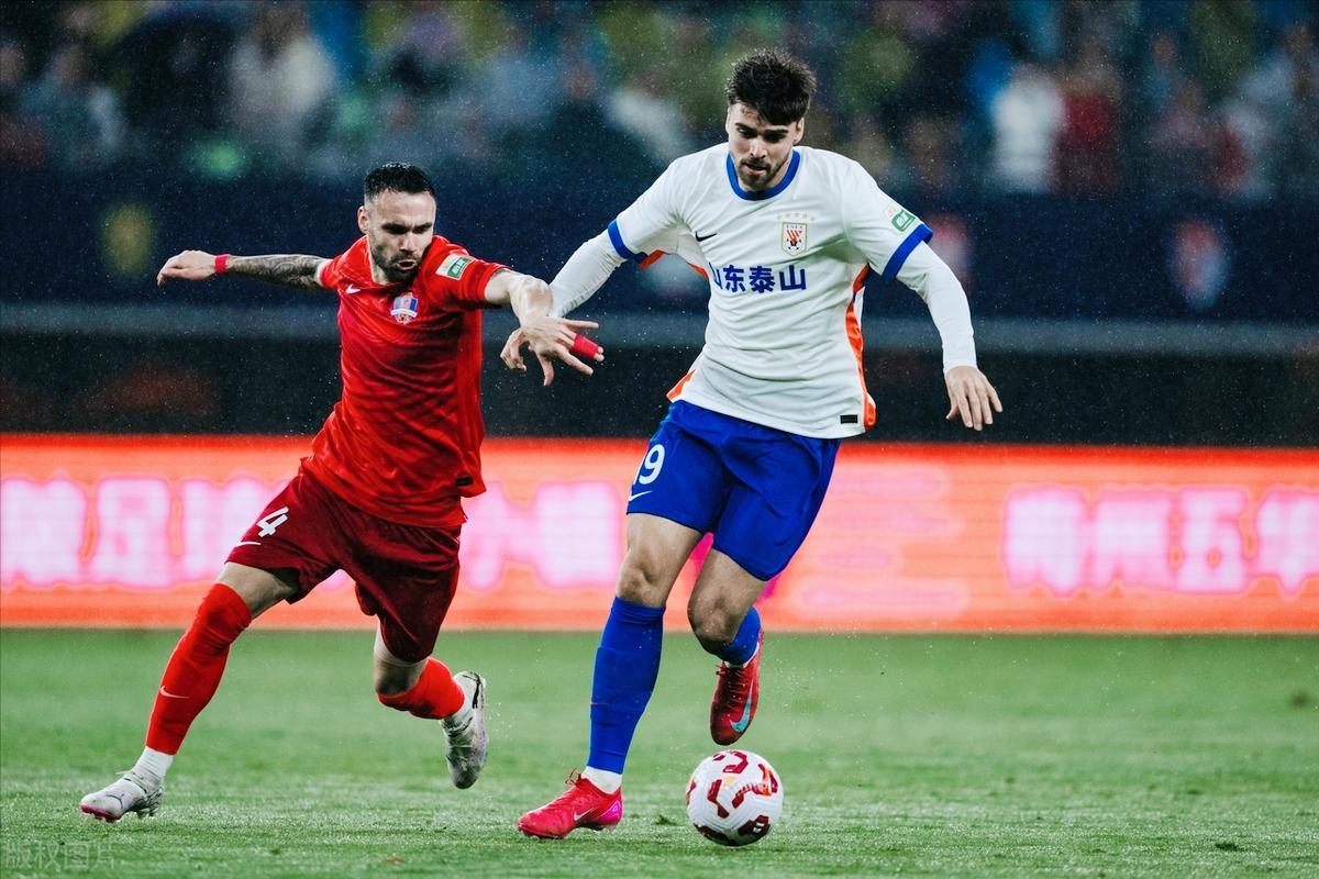 紧张对抗，中超球队完胜对手