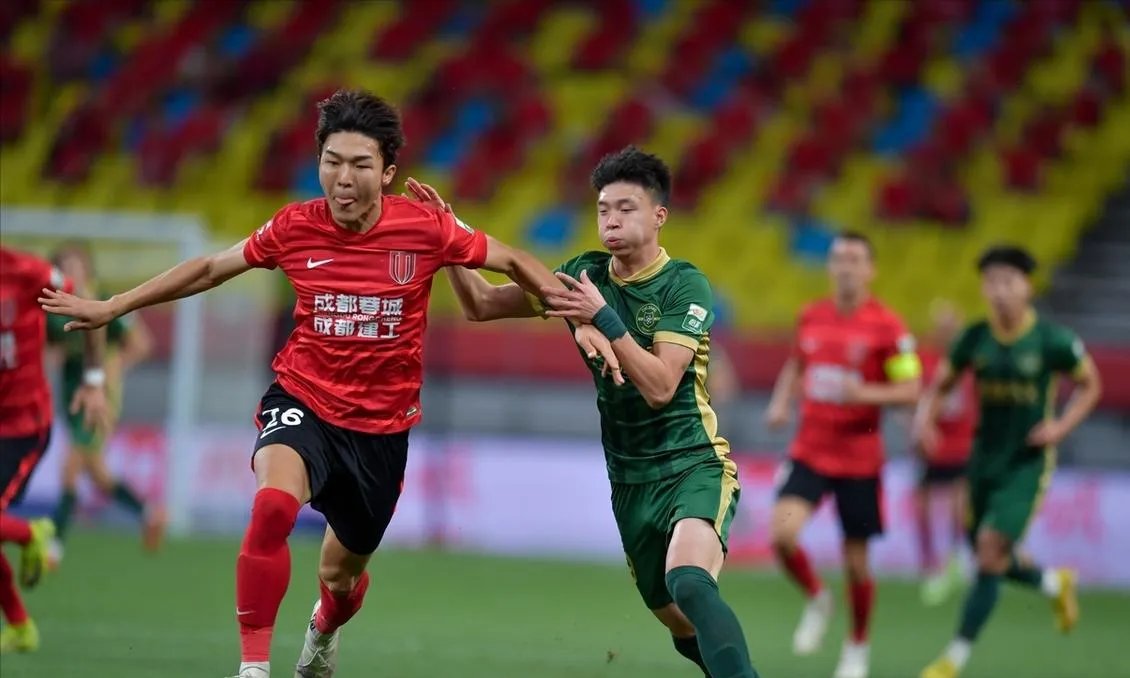 紧张对抗，中超球队完胜对手