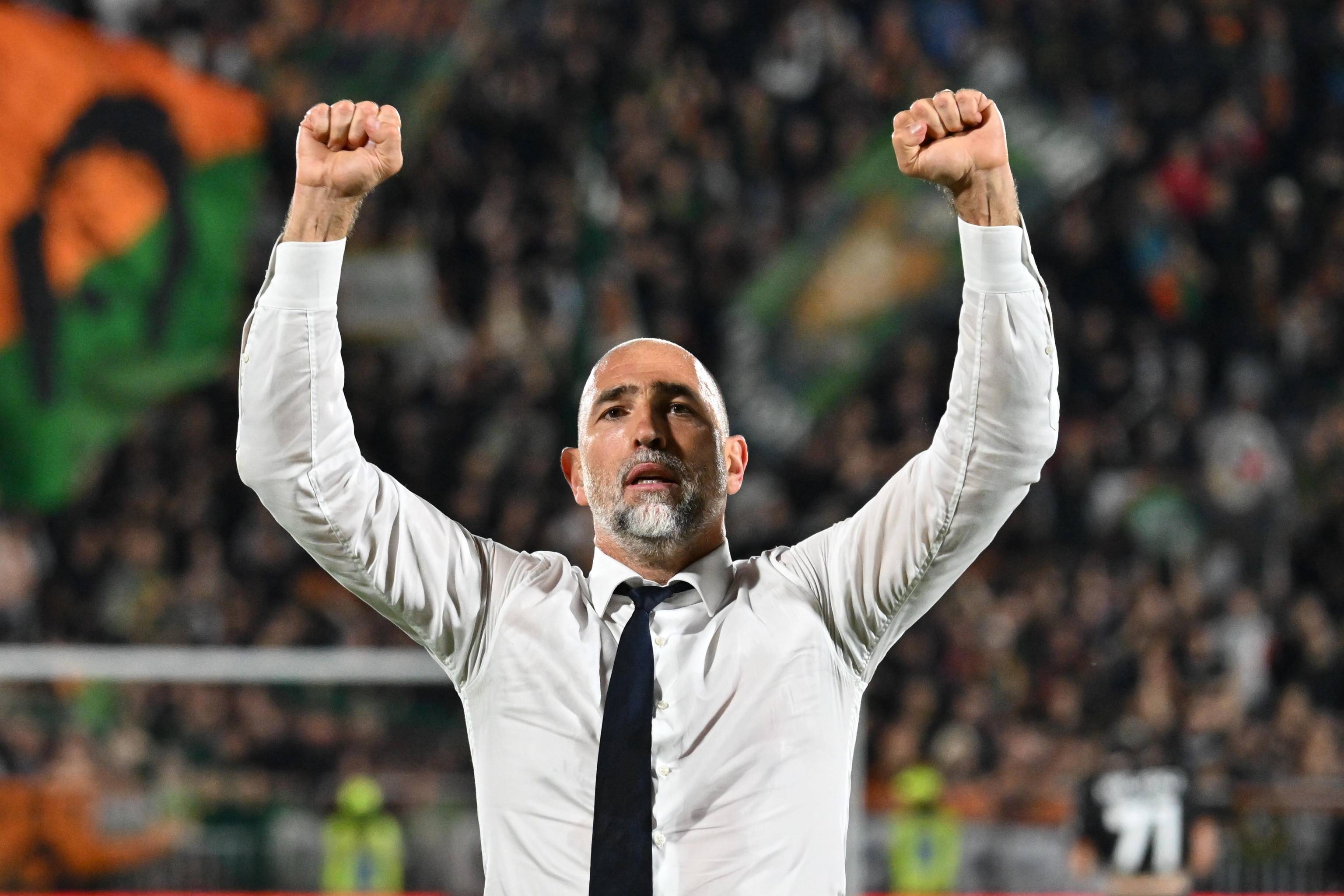 关于尤文图斯前锋接受手术，伤愈复出时间未定的信息