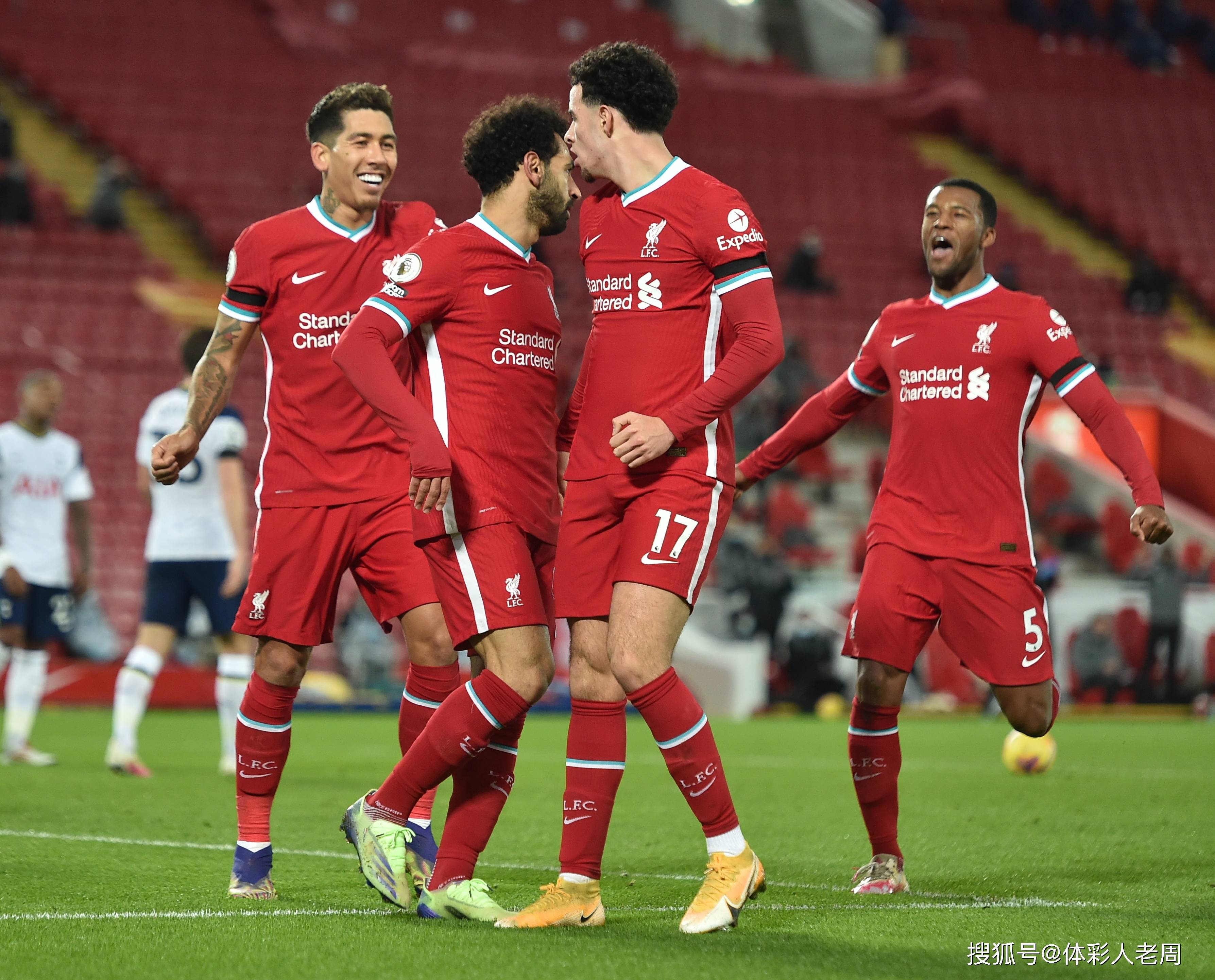 热刺对阵哈德斯菲尔德，战术对决