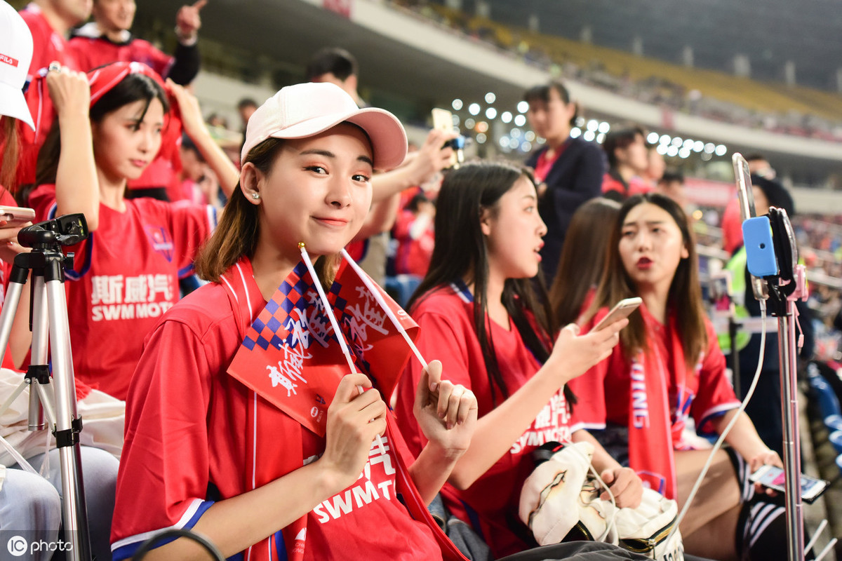 包含武汉卓尔挑战江苏苏宁，争取客场取分稳步前行的词条