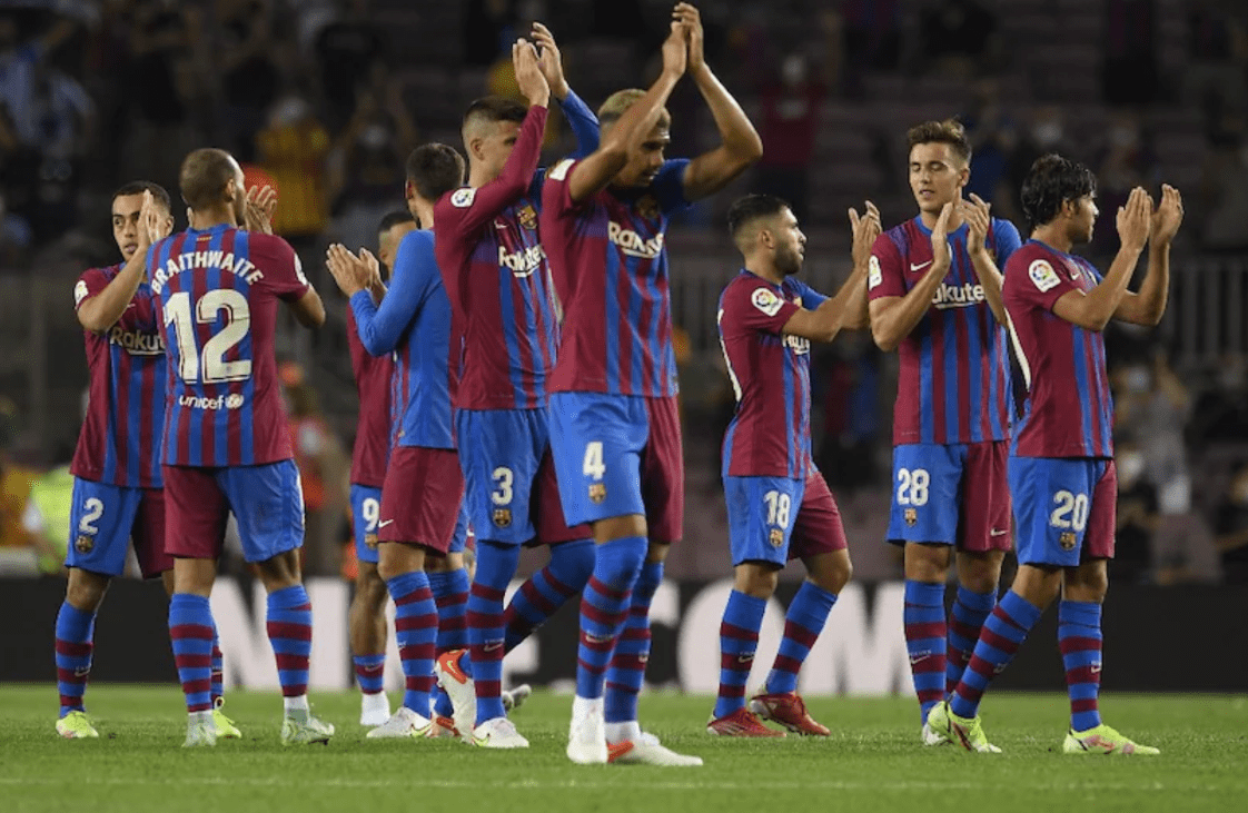 包含斯图亚尼破门，塞维利亚主场击败巴塞罗那的词条