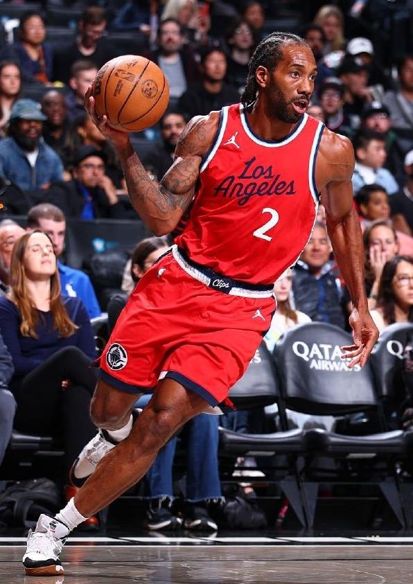 勇士B队爆冷黄蜂，伦纳德爆发神勇的简单介绍